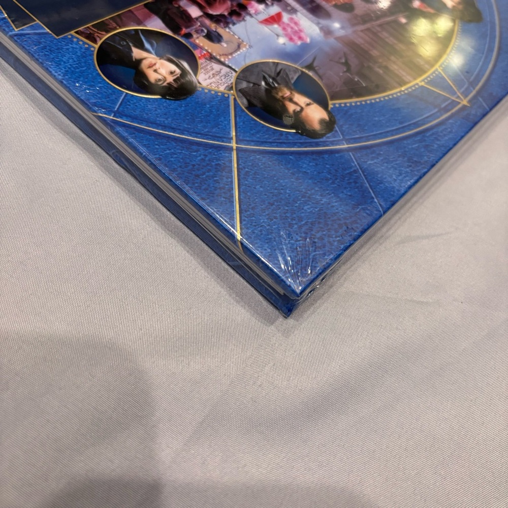 Japanese Crimes Of Grindelwald Movie Magic Book SEALED Stickers Posters - Picture 5 of 8
